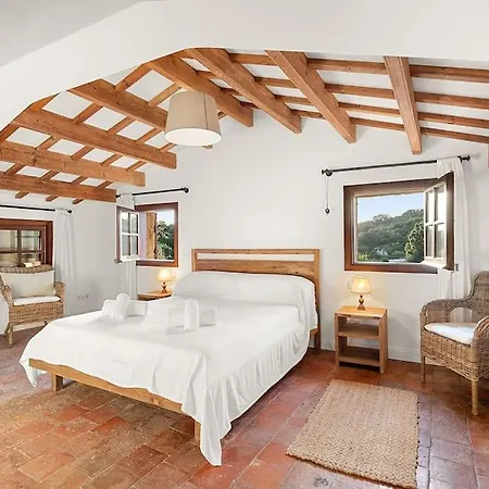 Villa A Rural Retreat In Menorca *