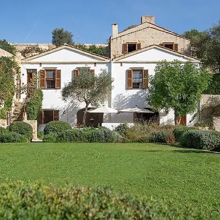 A Rural Retreat In Menorca Alaior