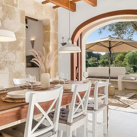 Villa A Rural Retreat In Menorca *