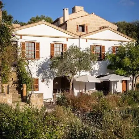 Villa A Rural Retreat In Menorca
