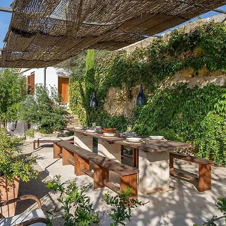 A Rural Retreat In Menorca Villa *