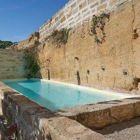 A Rural Retreat In Menorca Βίλα Alaior