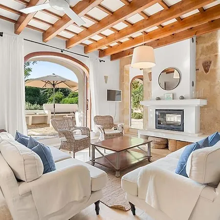 Villa A Rural Retreat In Menorca