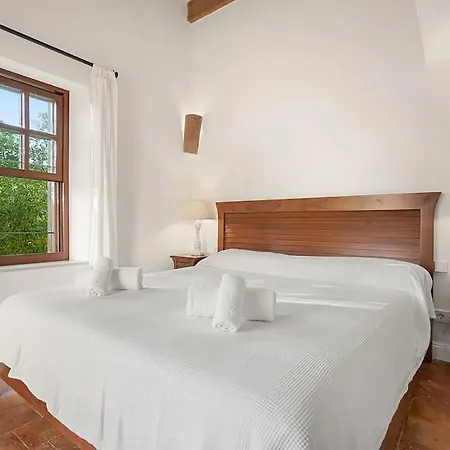 Villa A Rural Retreat In Menorca Alaior