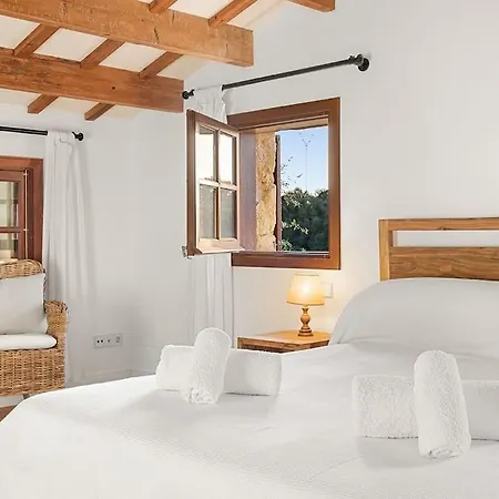 Villa A Rural Retreat In Menorca